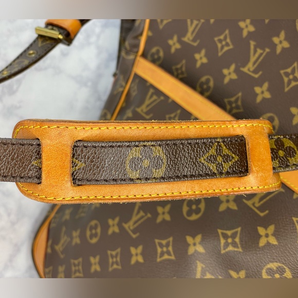 Louis Vuitton Monogram Danube GM crossbody Largest Size - Picture 15 of 15